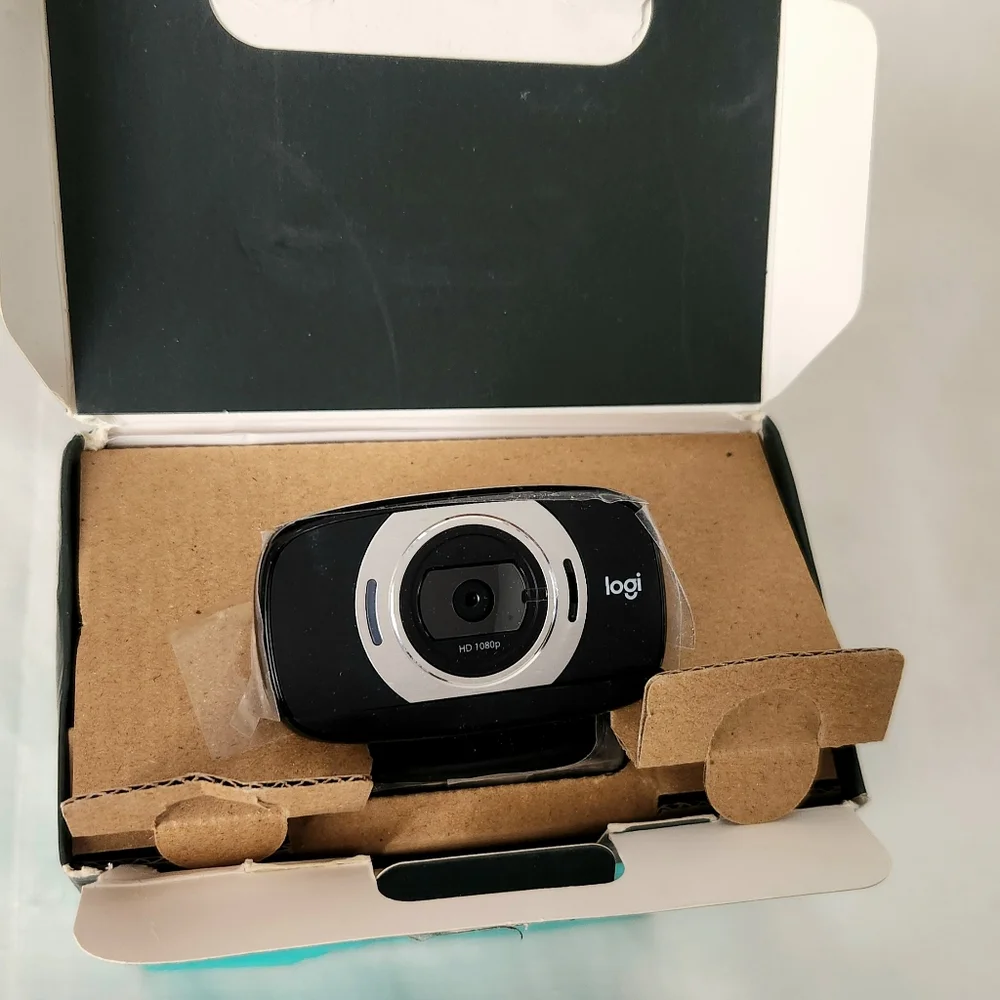 Logitech C615 Portable Webcam Full HD 1080p/30fps Widescreen Video Calling New